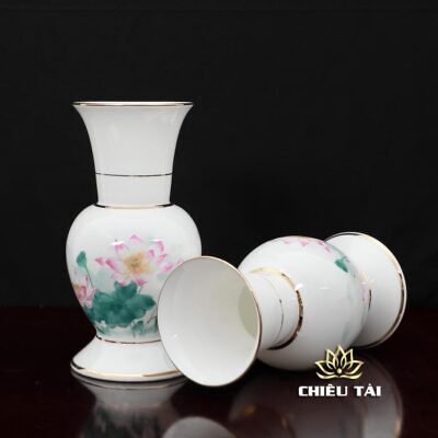 Alternative view of Lọ Hoa Thần Tài Sứ Trắng Hoa Sen Hồng Lá Xanh, Nhiều Kích Cỡ