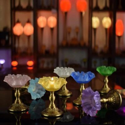 Bộ Đế Nến – Chân Đèn Cầy Hợp Hà Lưu Ly Hình Hoa Chân Đồng, Cao 8.6cm
