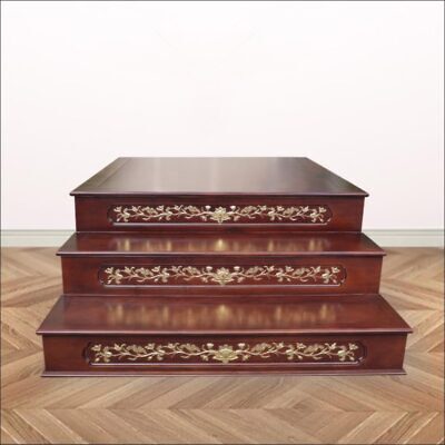 Kệ Kê Ban Tài - Địa Ba Bậc, Họa Tiết Hoa Sen, Gỗ Hương, Màu Óc Chó Dát Vàng, KT 137*186*57cm