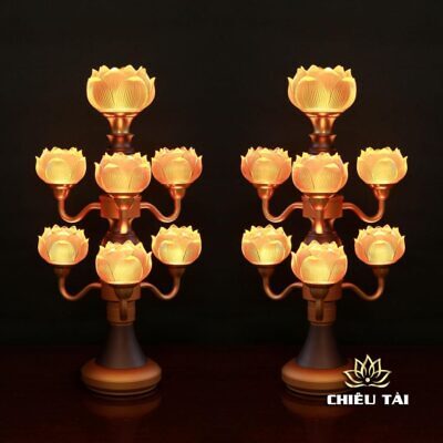 Alternative view of Đôi Đèn Hoa Sen Thủy Lưu Ly Thân Nâu Cổ, 7 Bông, Cao 48cm
